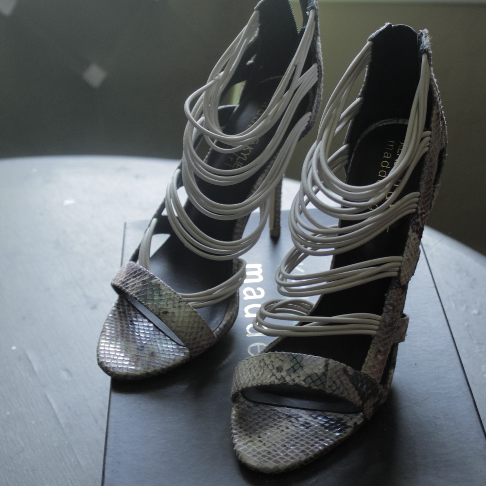 Snakeprint Holographic heels